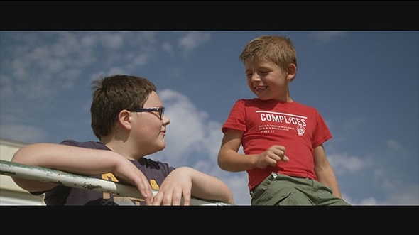 Des enfants presque comme les autres / film de Anne-Marie Avouac | Avouac, Anne-Marie. Metteur en scène ou réalisateur