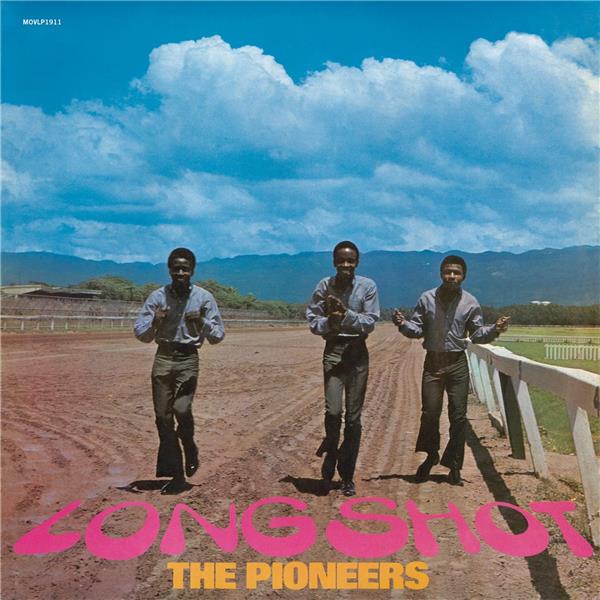 Long shot | The Pioneers. Musicien