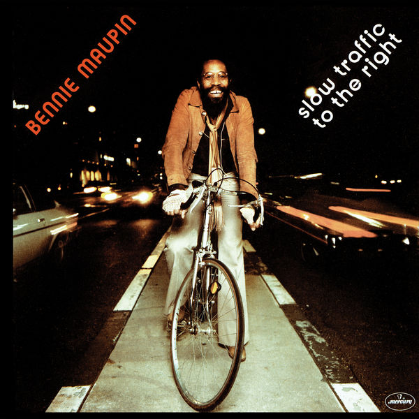 Slow traffic to the right | Bennie Maupin (1940-....). Interprète