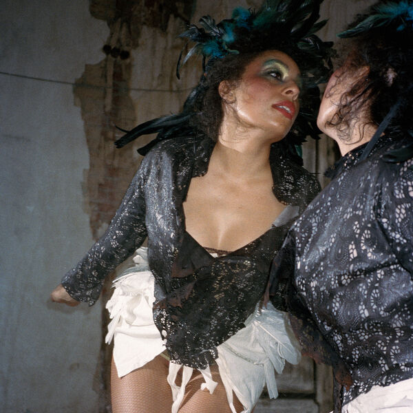 Woman of faces | Céleste. Interprète