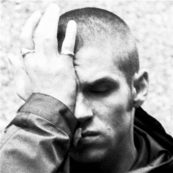 Mélancolie F.C. | Hervé (1991-....). Chanteur